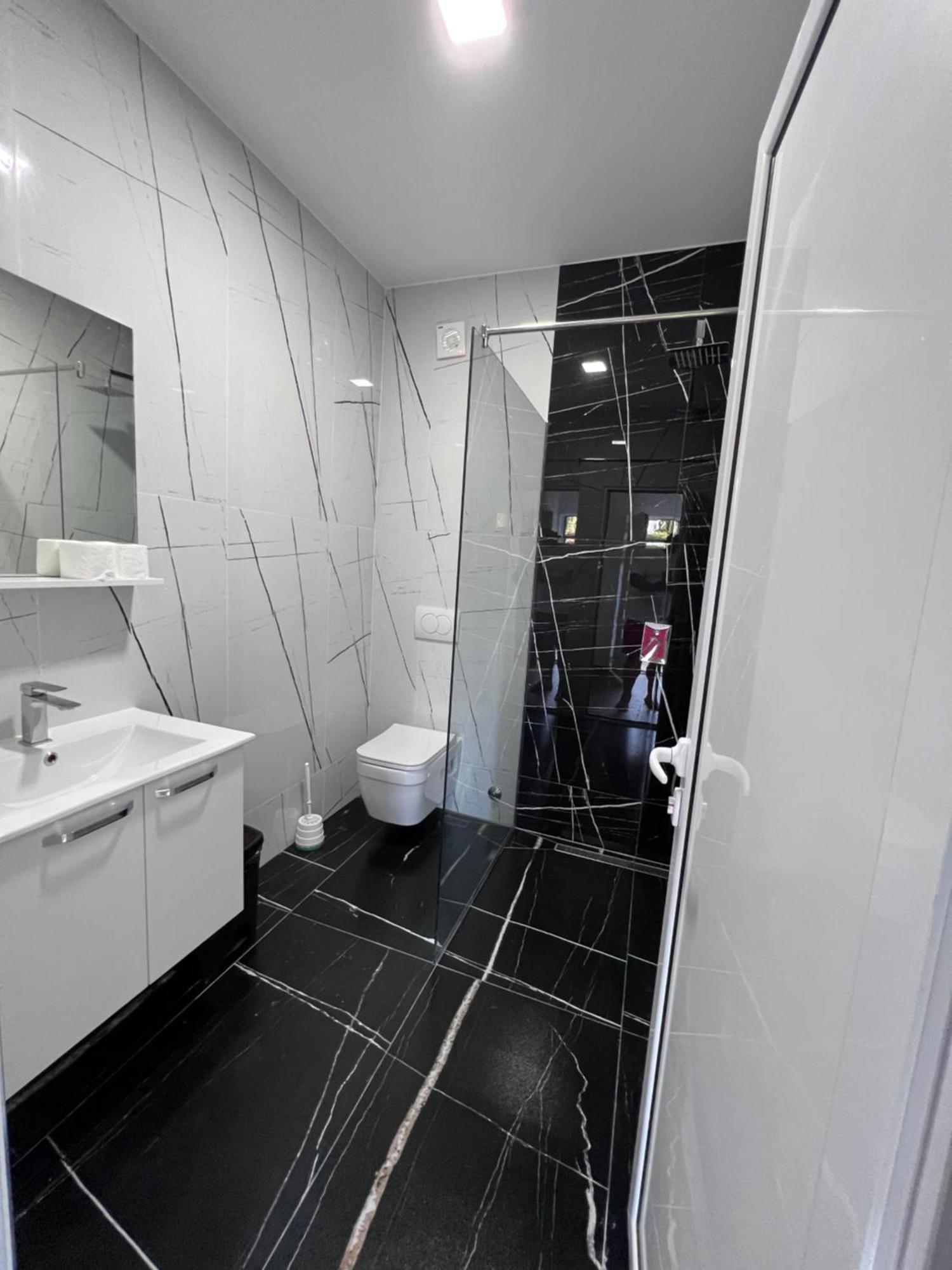 Residence Leora Ulcinj Kültér fotó