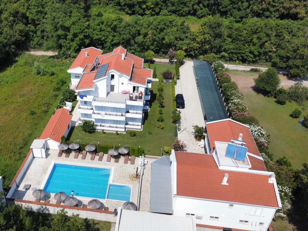 Residence Leora Ulcinj Kültér fotó