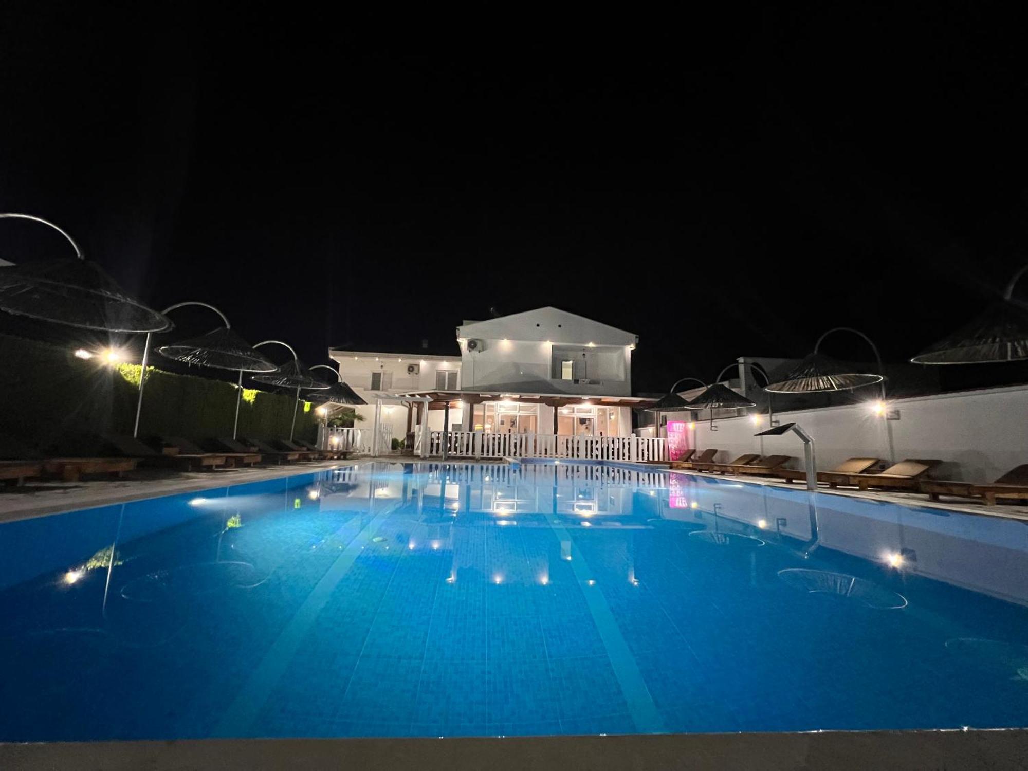 Residence Leora Ulcinj Kültér fotó