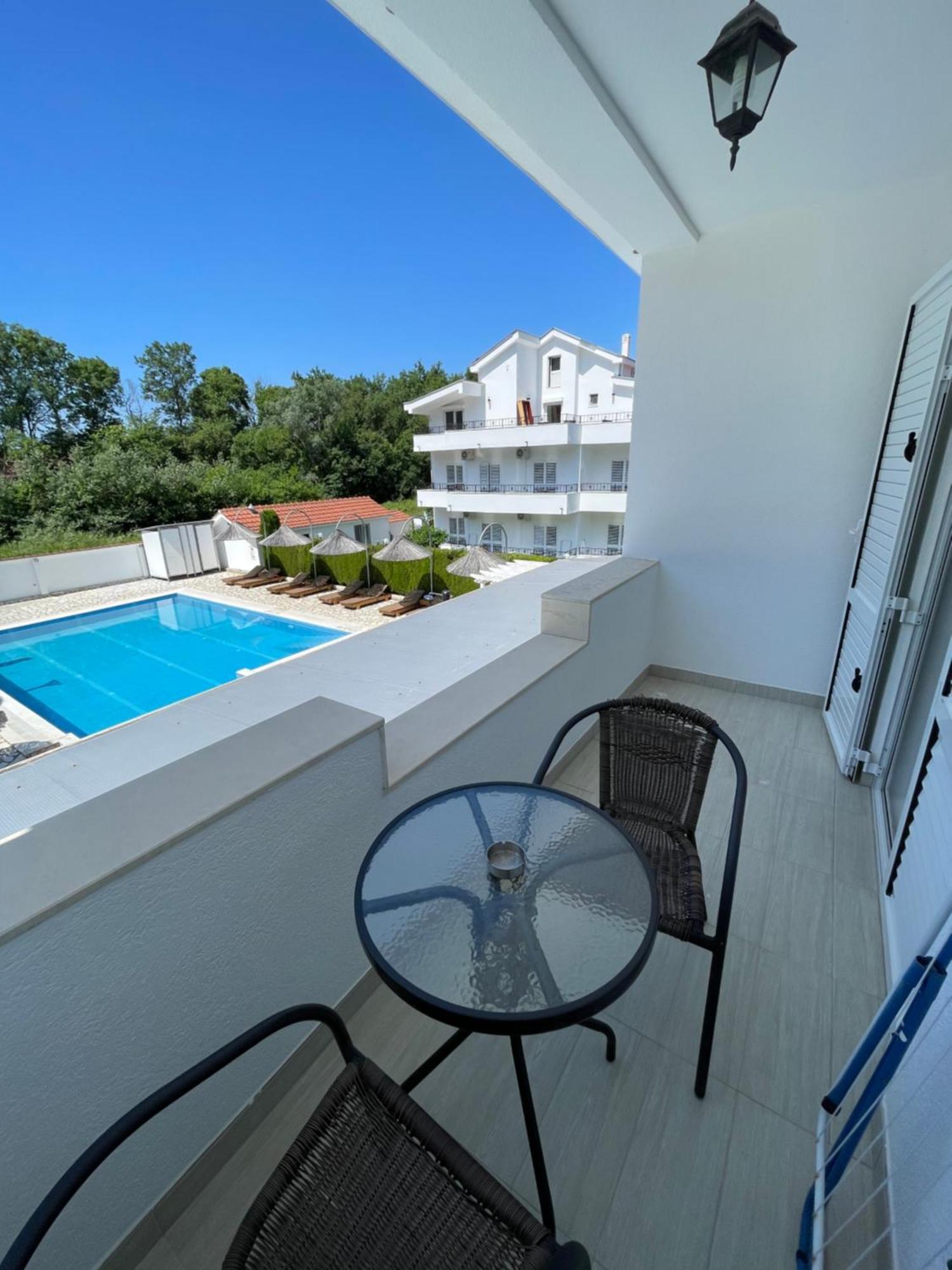 Residence Leora Ulcinj Kültér fotó