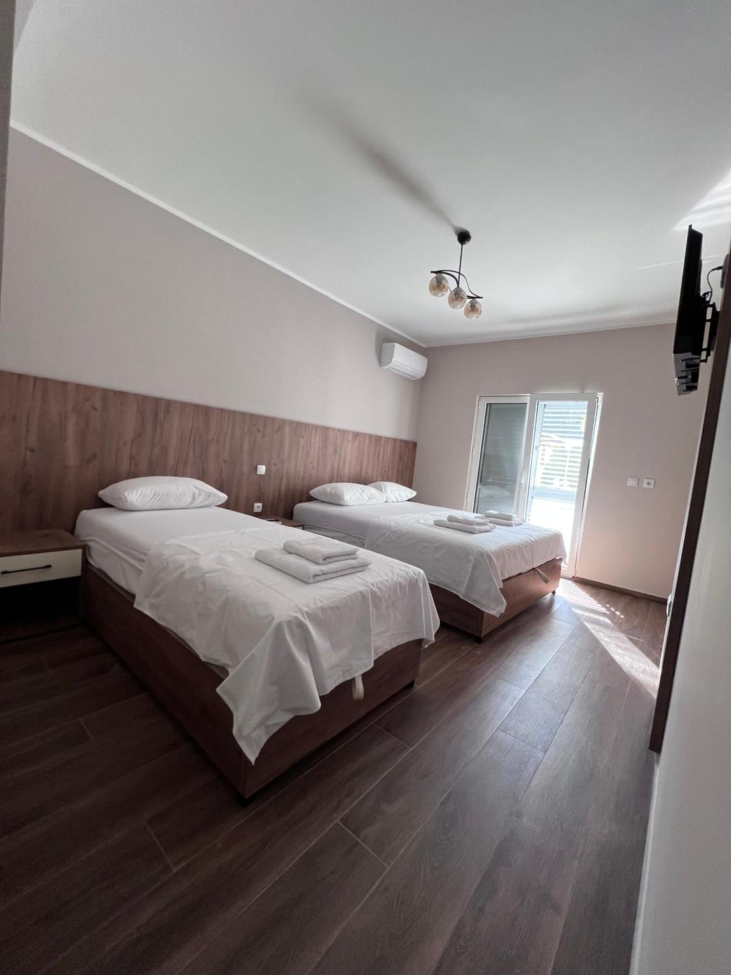 Residence Leora Ulcinj Kültér fotó