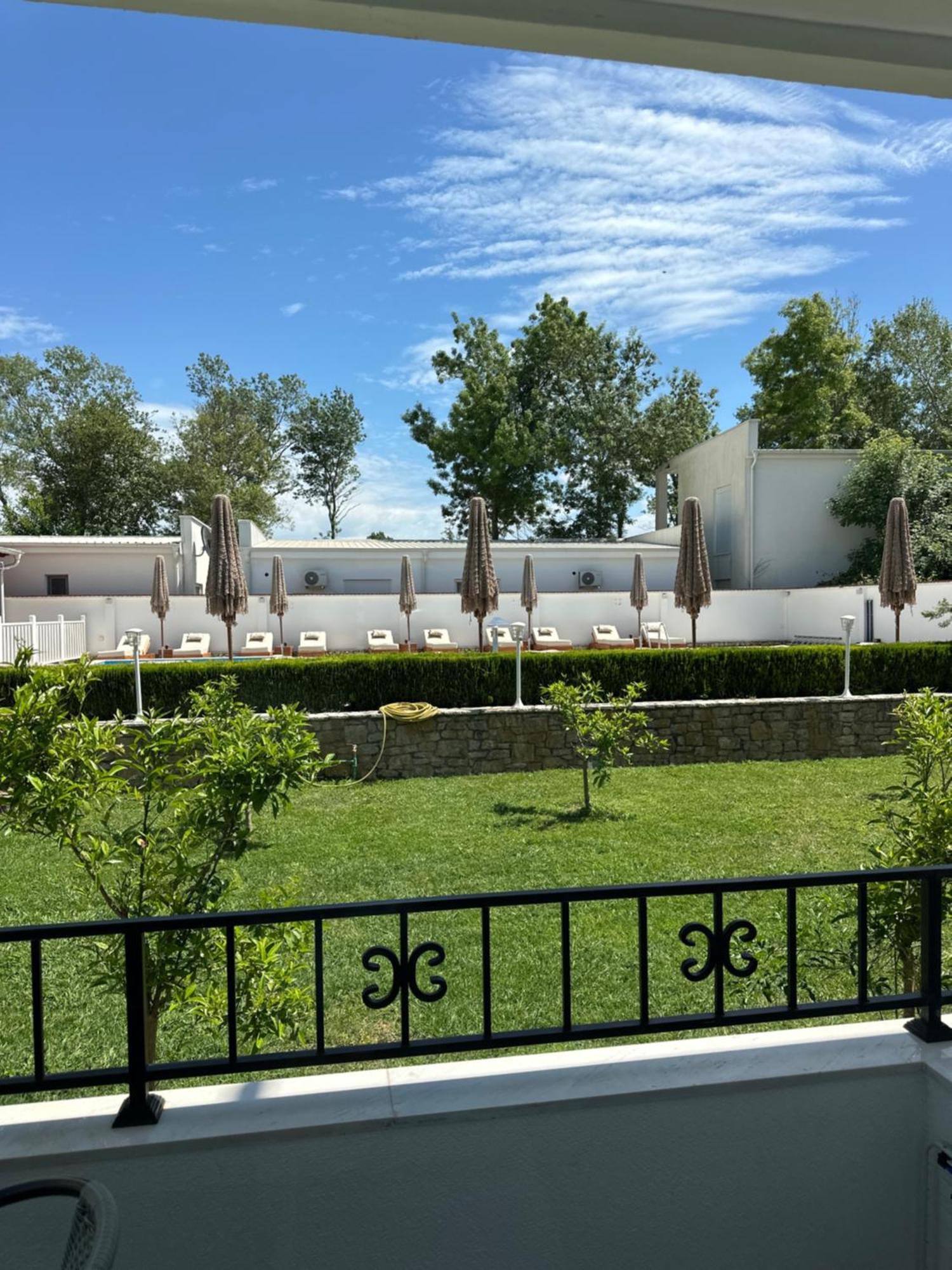 Residence Leora Ulcinj Kültér fotó